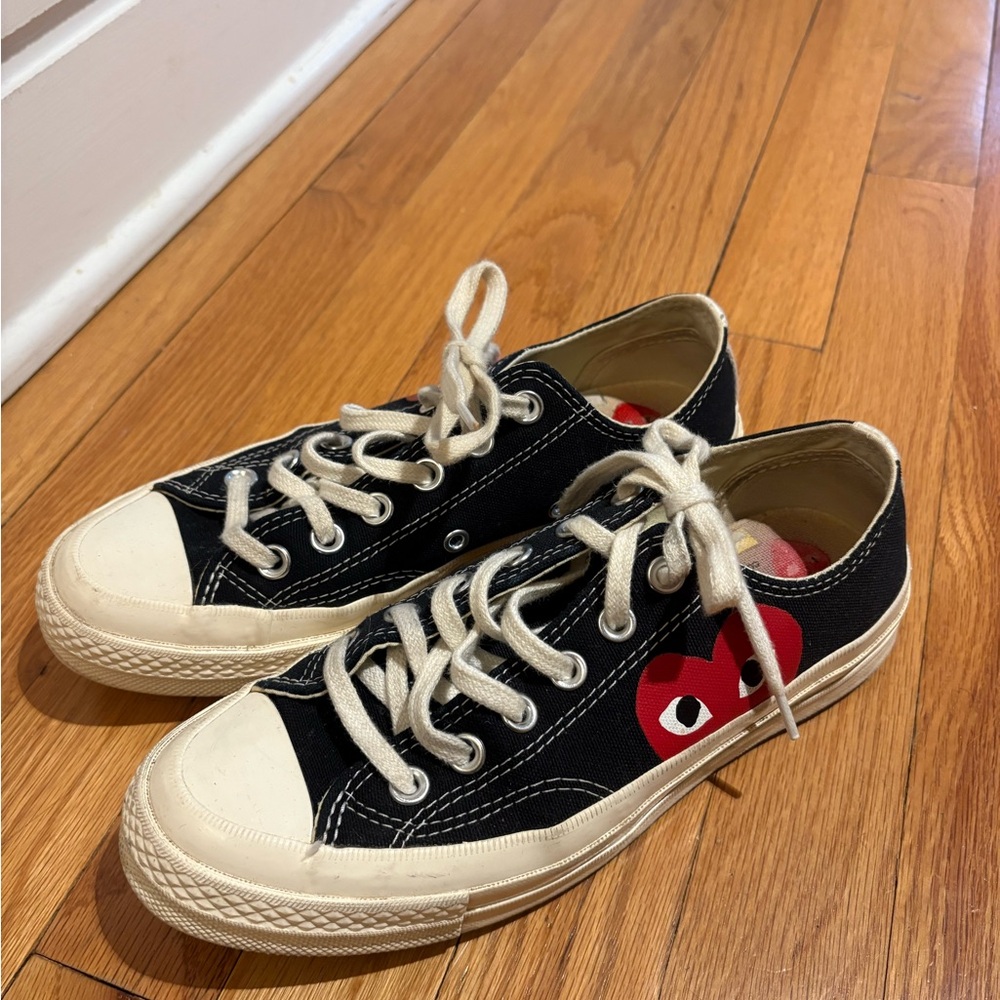 Comme Des Garcons PLAY Converse